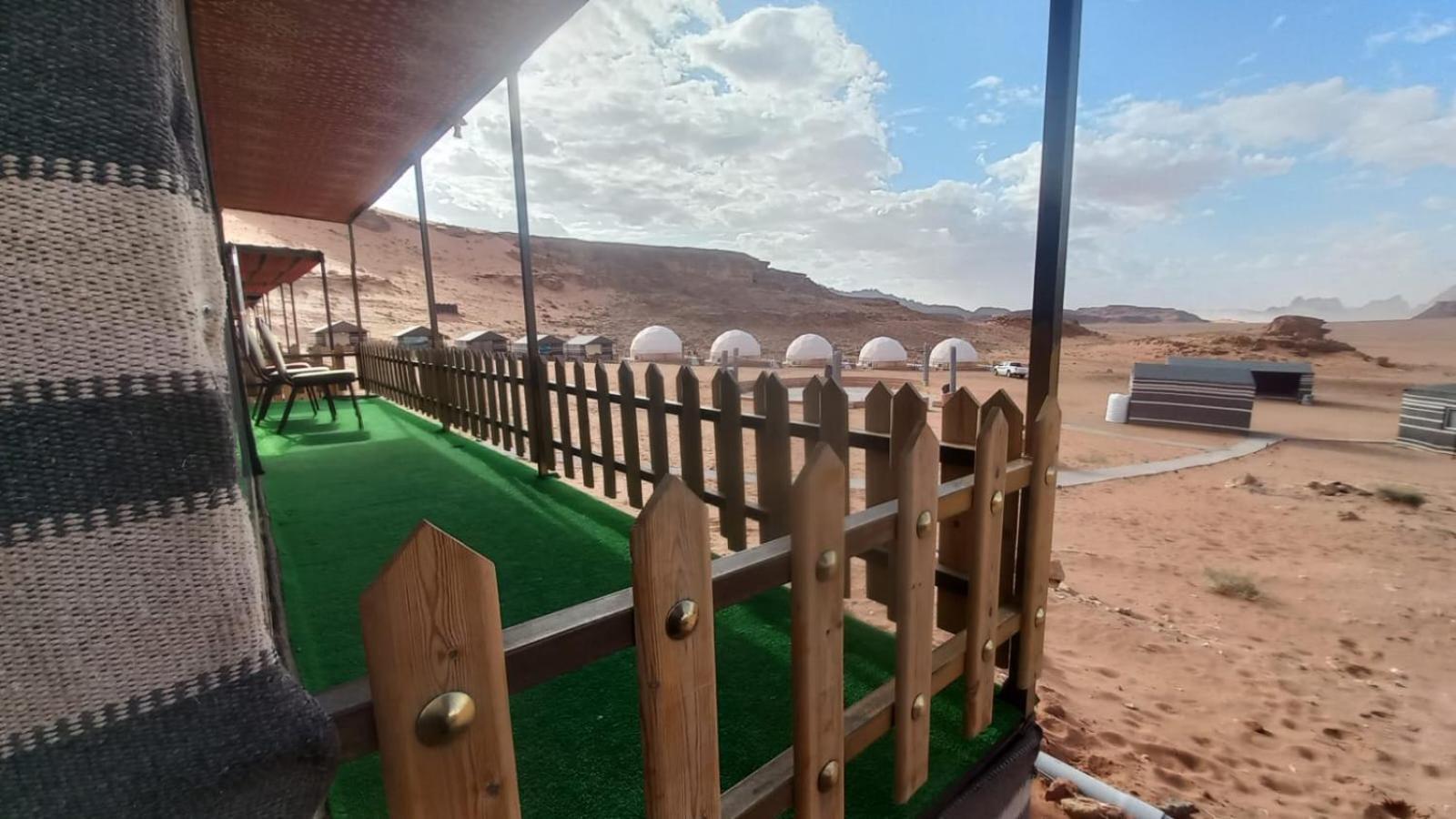 Al Raha Luxury Camp Hotel Wadi Rum Exterior photo