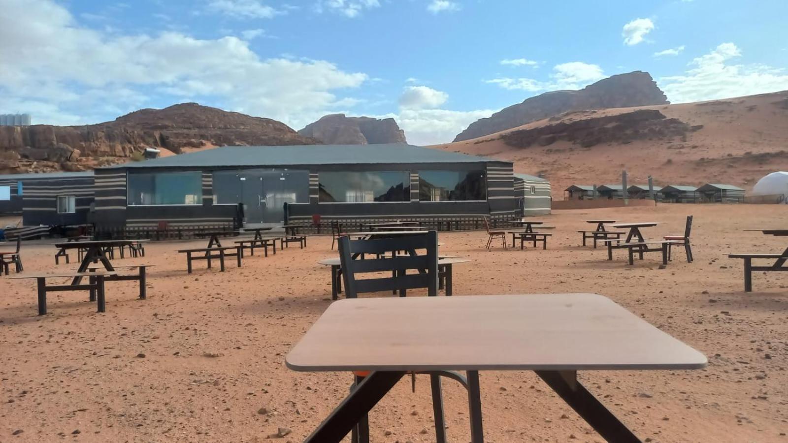 Al Raha Luxury Camp Hotel Wadi Rum Exterior photo