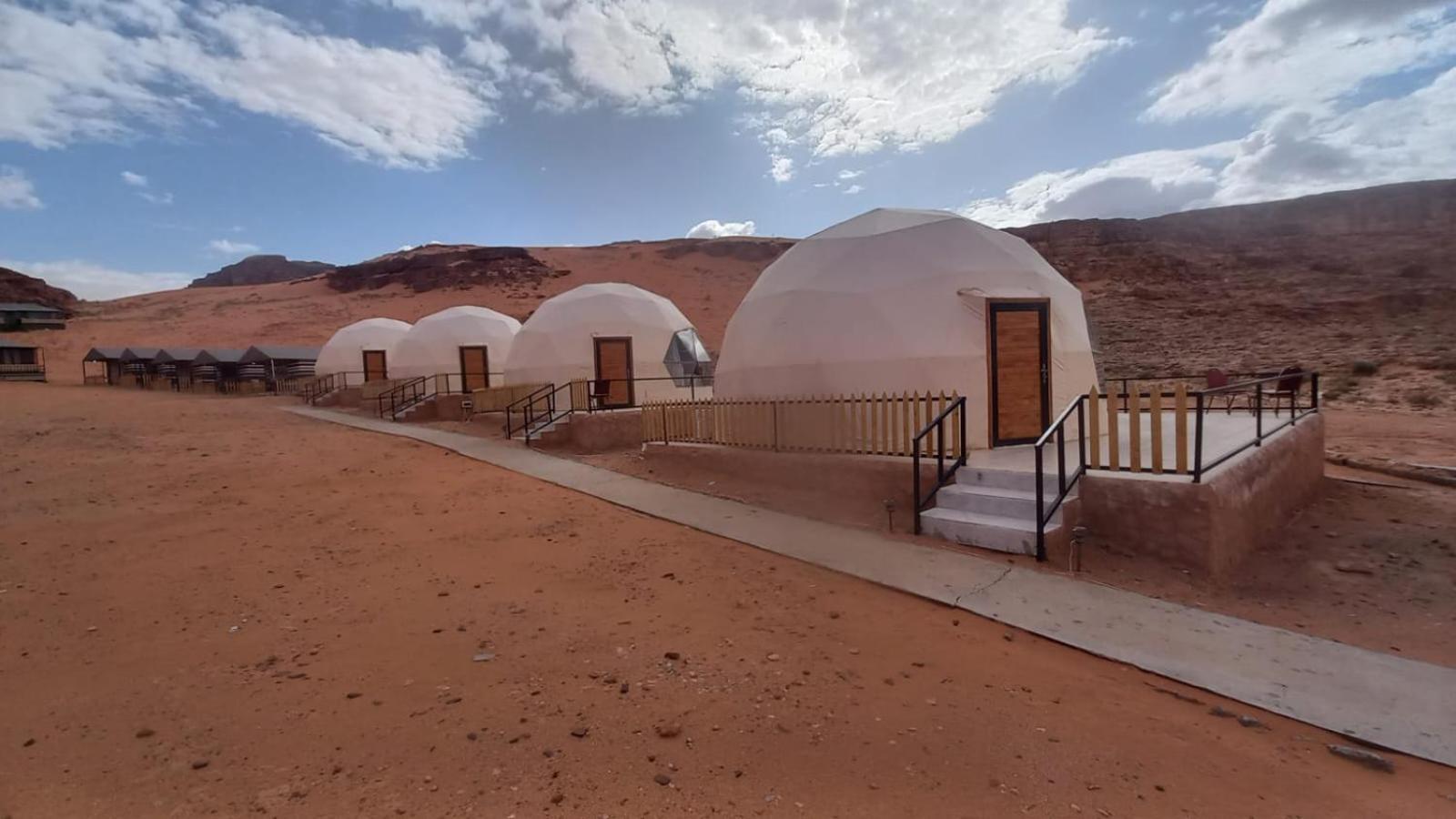 Al Raha Luxury Camp Hotel Wadi Rum Exterior photo
