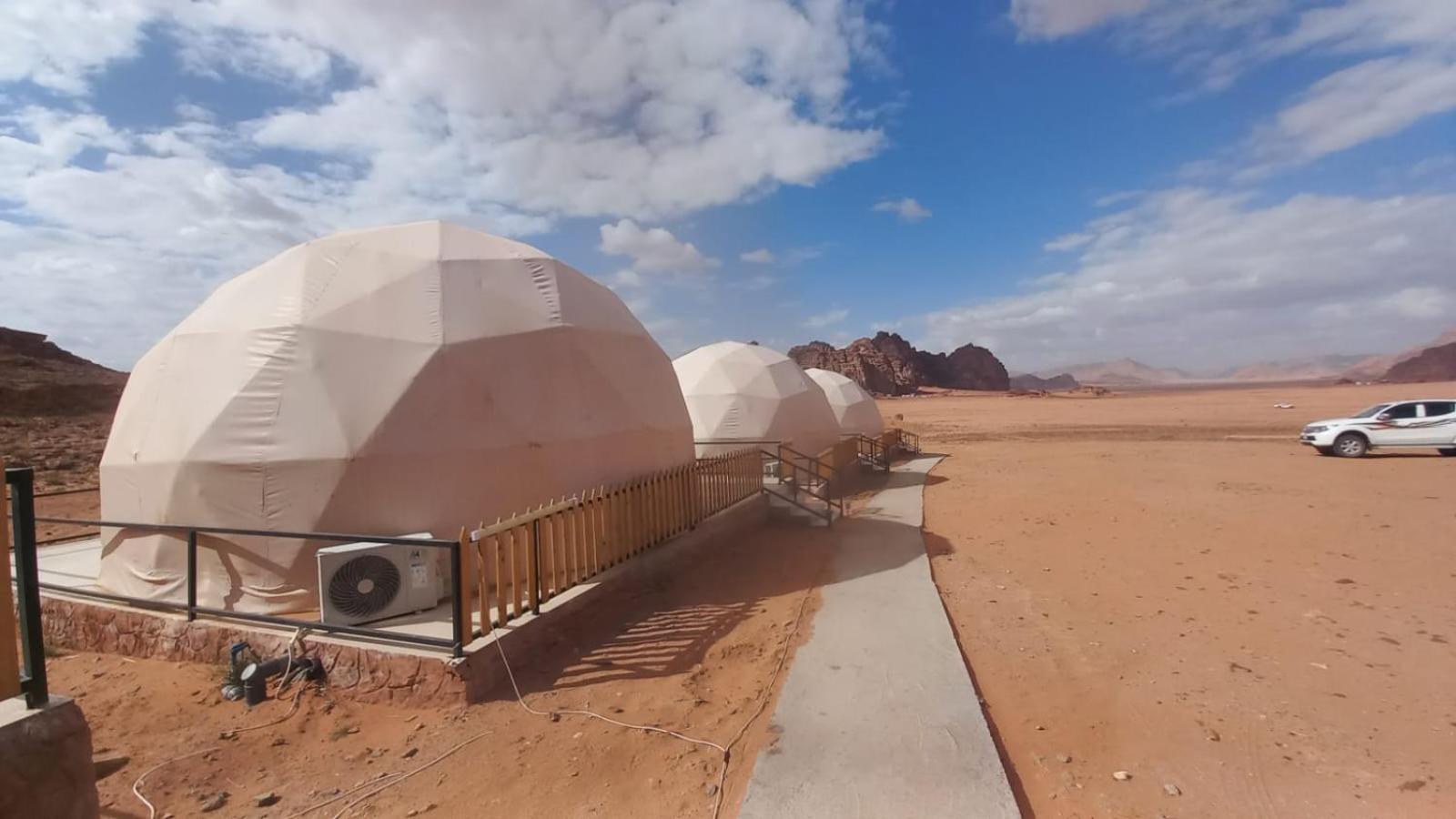Al Raha Luxury Camp Hotel Wadi Rum Exterior photo