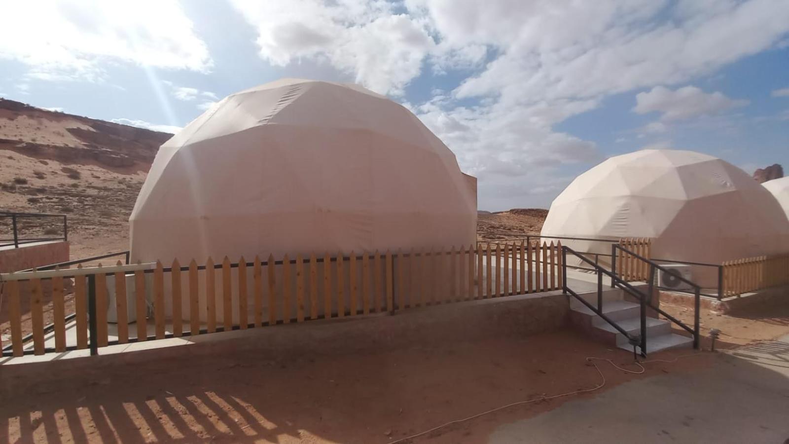 Al Raha Luxury Camp Hotel Wadi Rum Exterior photo