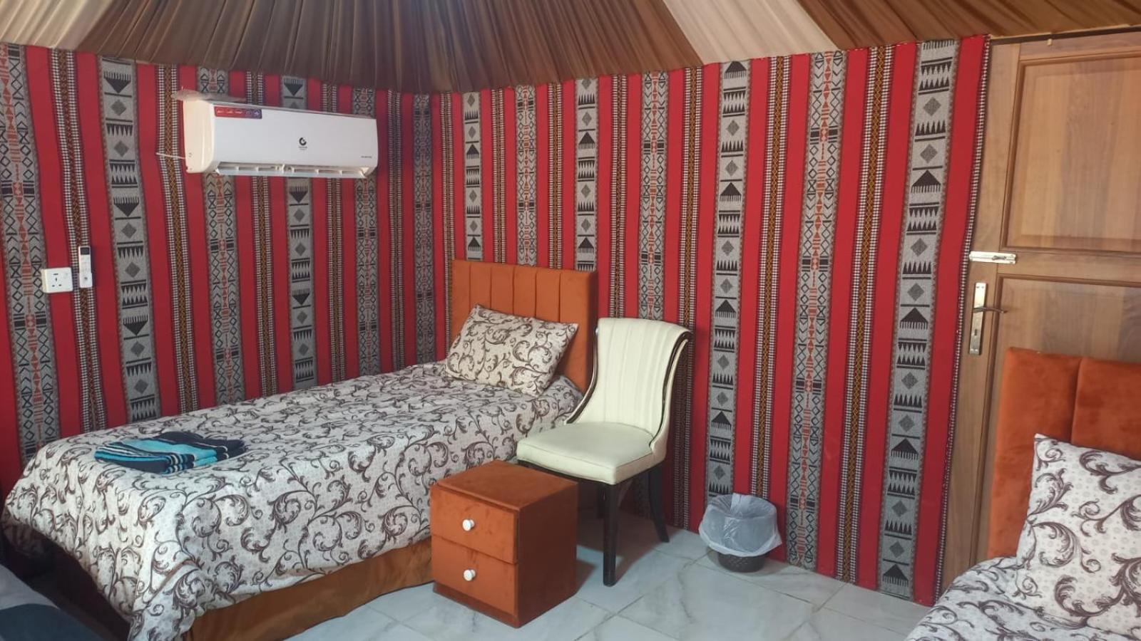 Al Raha Luxury Camp Hotel Wadi Rum Exterior photo