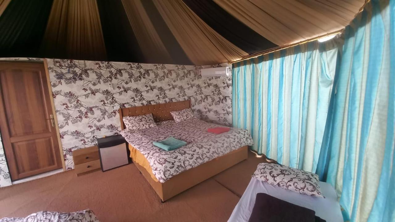 Al Raha Luxury Camp Hotel Wadi Rum Exterior photo